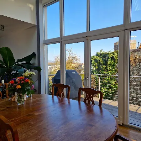 Willa Mountains And Lakes - Gaumberg Linz