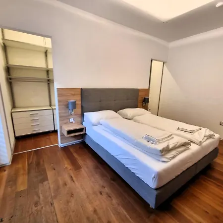 Mountains And Lakes - Gaumberg Linz